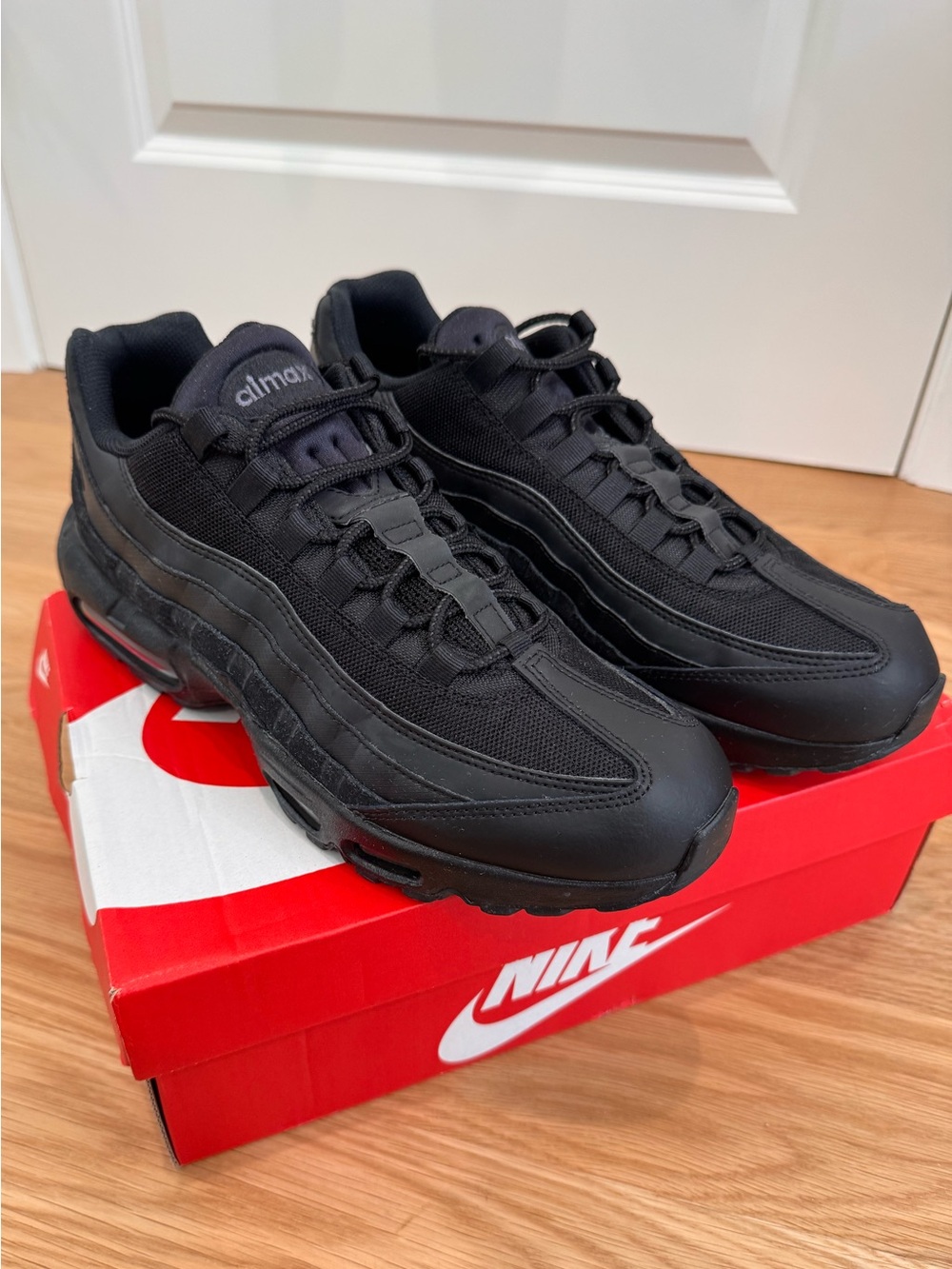 Nike Air Max 95 Essential Sneakers - Black and Grey brand new